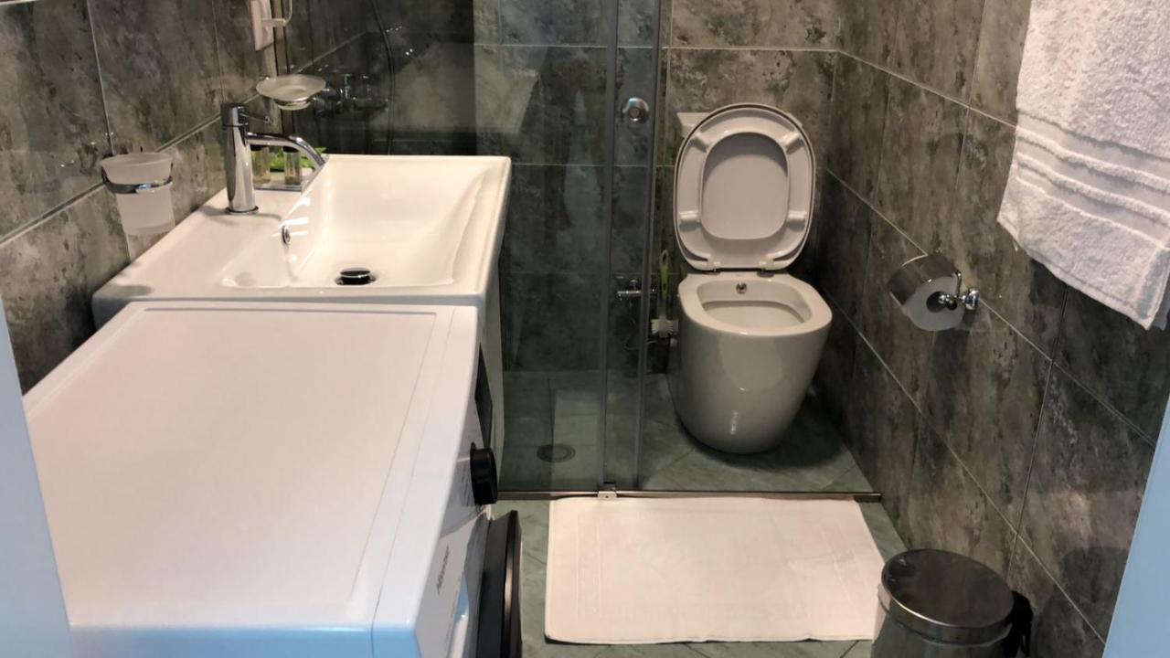 Comfort Apartment In City Center Tirana Exterior foto