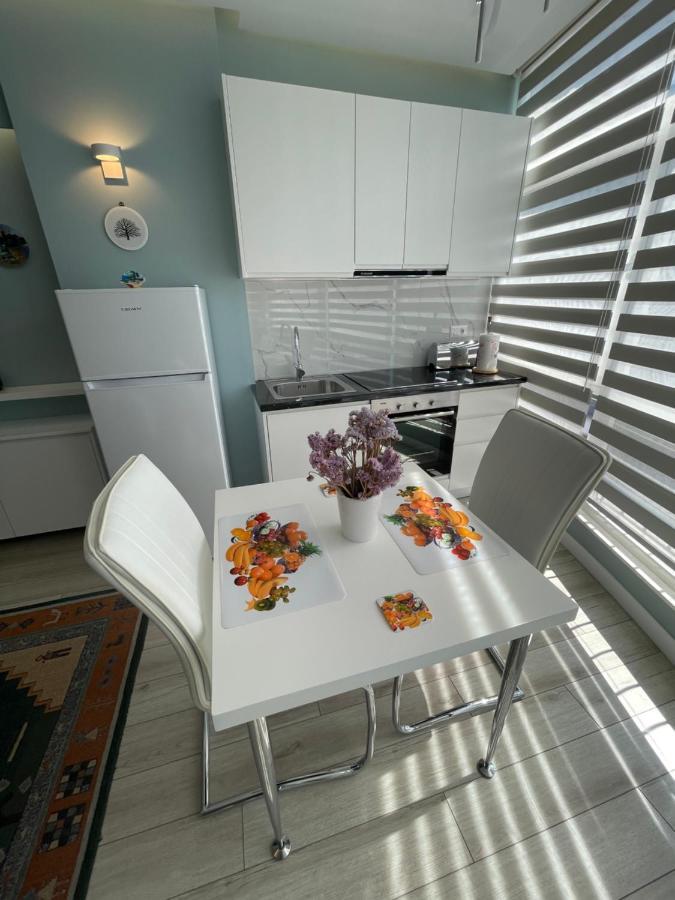 Comfort Apartment In City Center Tirana Exterior foto
